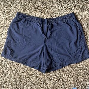 Columbia River Shorts in Navy size XL